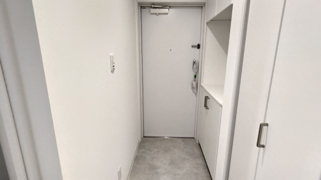 グレースコート子安ビルの玄関