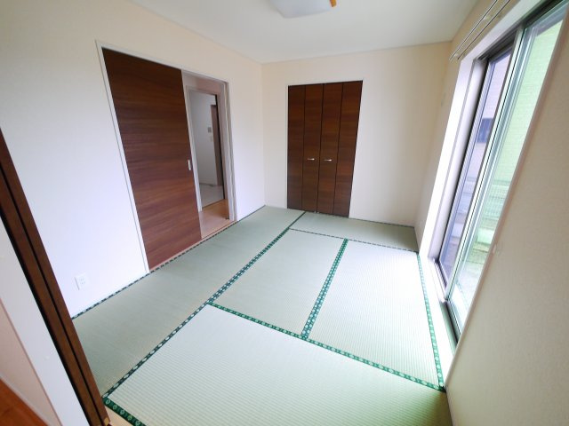 東金市滝　中古戸建の和室|平成27年3月築内外装リフォーム済み（令和4年8月）都市ガス上下水車駐車2台可東金インター車約2分