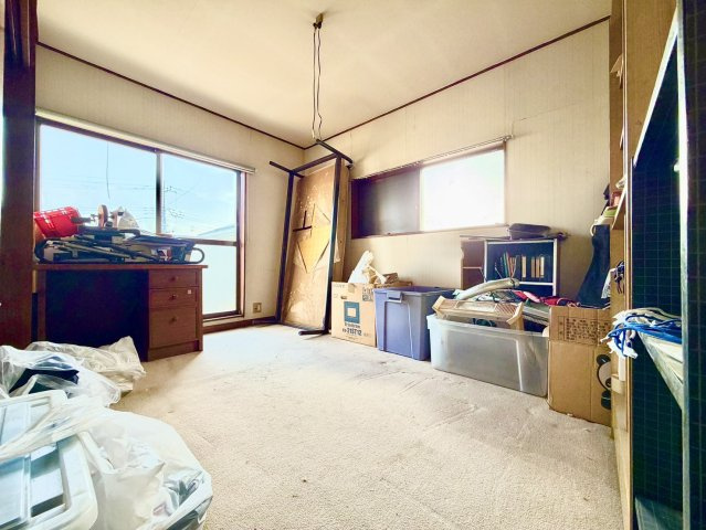 古河市茶屋新田中古戸建の洋室