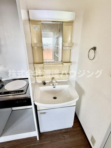 プレステージ立花の洗面所
