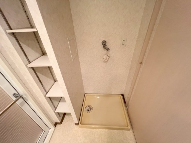 ルイシャトレ生駒のランドリースペース