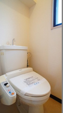 落ち着いたトイレです