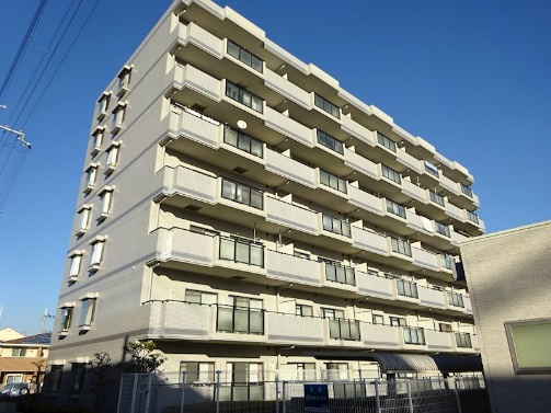 アジュール北六甲の外観
