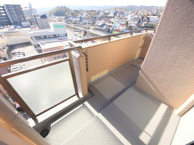 ライフコート富雄のバルコニー