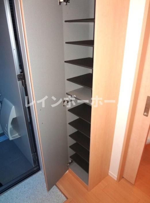 ダイヤモンドムーンの玄関