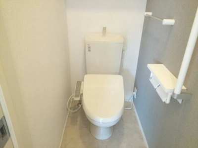 【トイレ】 | ベル・カーサ | 落ち着いた色調のトイレです