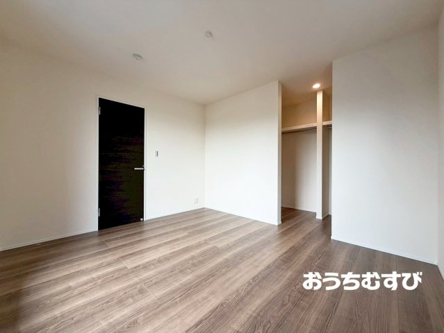 春日井市坂下町2丁目第2の洋室