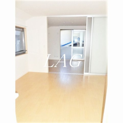 【居間・リビング】 | ダイヤモンドムーン | 洋室のお部屋です。