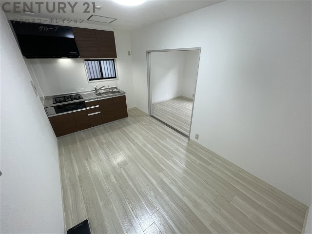 各部屋の中心になる7帖のダイニング♪