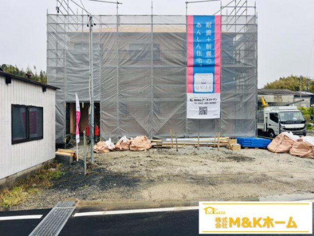 常滑市西阿野字半月　全4棟　1号棟の外観|R8.5.1撮影　上棟しました♪　並列駐車2台可能☆