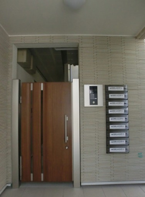 【エントランス】 | リラ下北沢