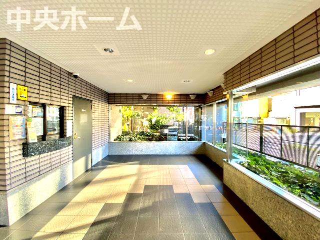 ライオンズマンション町屋のエントランス|エントランス