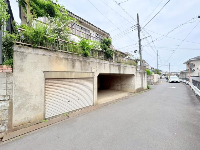 日高市高萩東　建築条件なし売地　JR川越線『武蔵高萩駅』徒歩17分　【高萩北小学区】の前面道路含む現地写真