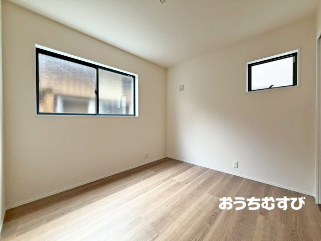 春日井市坂下町2丁目第2の洋室