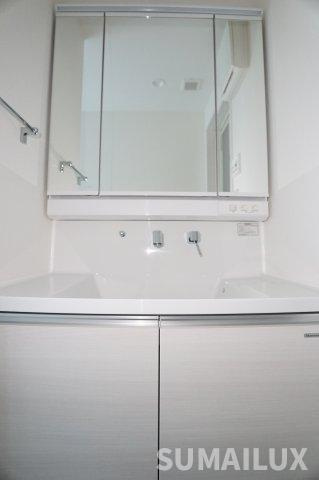 菊池郡菊陽町大字津久礼の賃貸マンションの独立洗面台