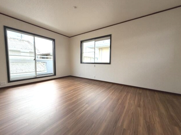 大網白里市みずほ台3　中古戸建の洋室|内外装リフォーム済み令和8年3月 駐車1台可 スーパー主婦の店徒歩約5分都市ガス上下水