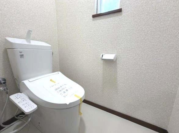 大網白里市みずほ台3　中古戸建のトイレ|内外装リフォーム済み令和8年3月 駐車1台可 スーパー主婦の店徒歩約5分都市ガス上下水