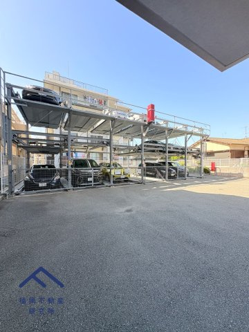 ファーネストプレミアムクラス平和の駐車場
