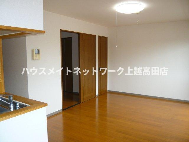 ディアコート新町の居間・リビング|ＬＤＫ14.8帖