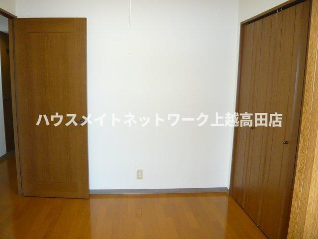 ディアコート新町の洋室|洋室（参考同型304号室室内写真）