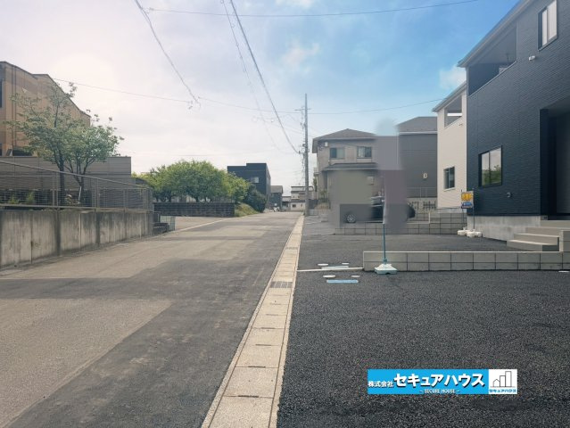 【今からご案内可能】東海市加木屋町　全7棟の前面道路含む現地写真|事前予約にて現地ご見学いただけます！お気軽にお問い合わせください♪
■株式会社　セキュアハウス■
住宅ローンに強く、知識、経験豊富なスタッフ在籍
お客様に寄り添い、ご成約後もサポート致します