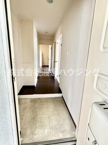 ネクスプロス壱番館の玄関