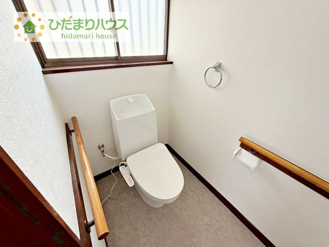 【トイレ】 | 桜川市青柳　中古戸建 | トイレは1F、2F共に完備！取り合いになることがありませんね(^^)/