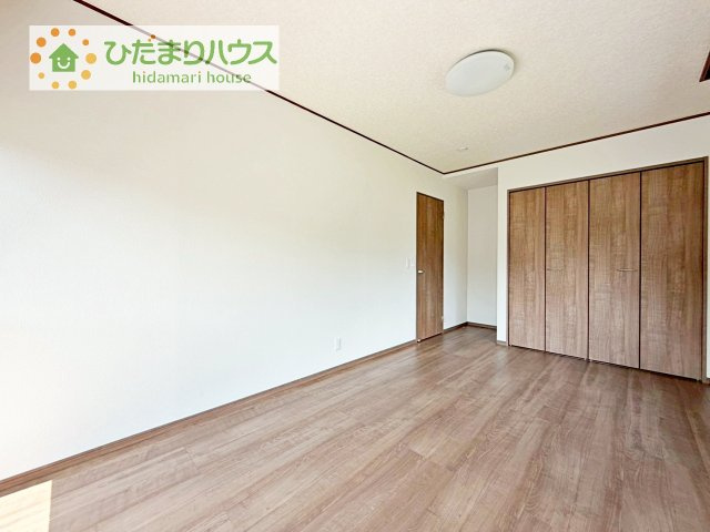 【洋室】 | 桜川市青柳　中古戸建 | ゆとりのある主寝室！ご家族全員で寝れちゃいます♪