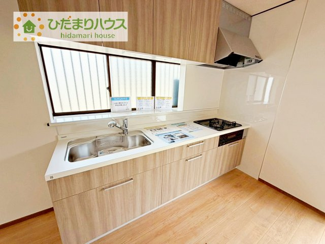 【キッチン】 | 桜川市青柳　中古戸建 | 3口コンロでお料理する時間も短くなりそうですね(*‘∀‘)