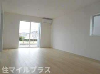 【居間・リビング】 | 白河市東釜子新築一戸建て3棟 | 使いやすい居間です