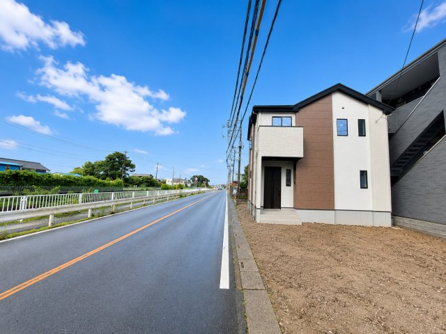 三郷市　幸房　新築戸建　全1棟の外観|外観です
