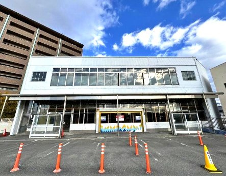 牧野下島店舗事務所の外観