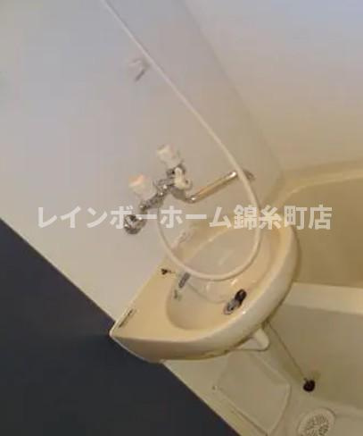 クレフラスト木場の洗面所