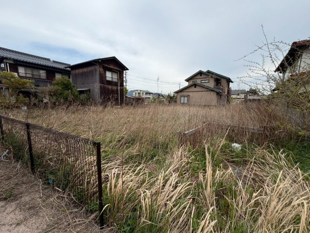 ■□外江町土地□■の外観|広い敷地なので、幅広い住宅の設計ができます。地目が畑なので農地法を要します。