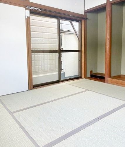 妙法寺字牛ノ子戸建の和室