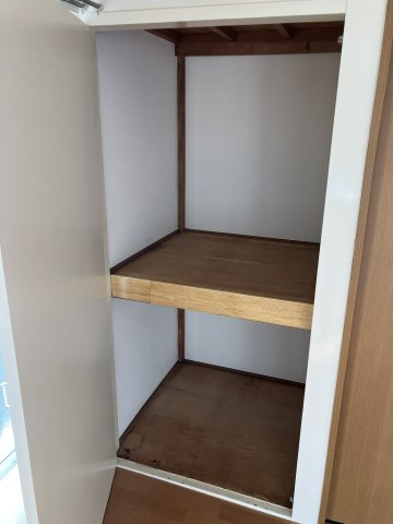 大谷貸家の収納