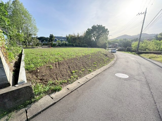 日高市野々宮　建築条件なし売地　JR川越線『高麗川駅』徒歩15分　【高麗川小学区】の前面道路含む現地写真