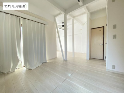 【居間・リビング】 | 吉見町南吉見　中古住宅  