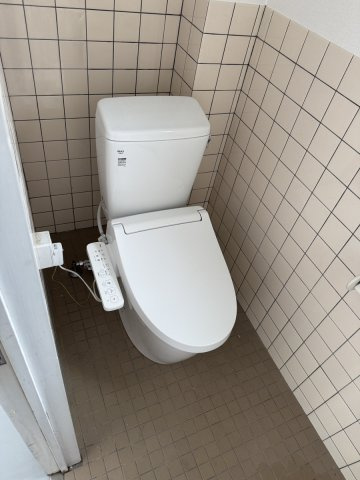 【トイレ】 | 宮浦５丁目貸事務所＋倉庫 | トイレリフォーム済み