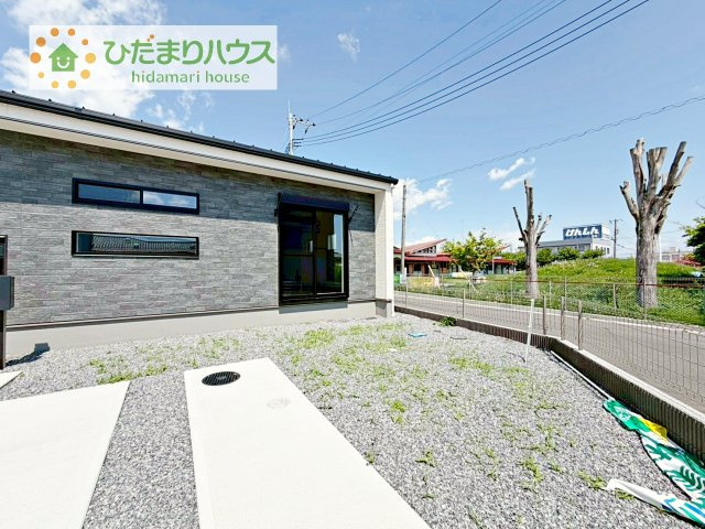 【庭】 | 常総市本石下第1期　新築戸建　8号棟 | 周辺には高い建物がないため、お庭には太陽の光が降り注ぎます♪