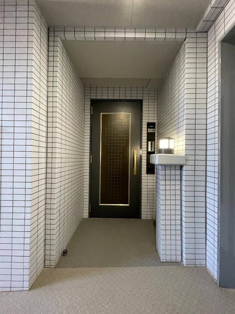 ライオンズスクエア用賀の玄関