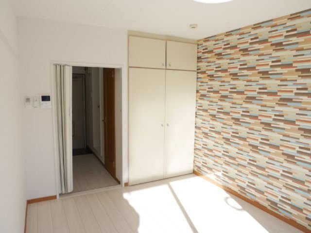 GLANZの収納|別部屋同間取りのお写真となります。参考にご覧くださいませ。