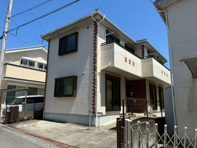 【二世帯にも◎5LDKS】高知市東秦泉寺　中古一戸建ての外観|間口およそ8ｍです☆