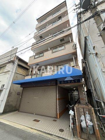 カーサAYのエントランス