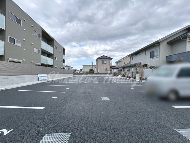 Soleil本厚木の駐車場