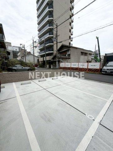 ブランシエスタ森ノ宮の駐車場