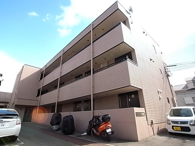 パラッツォ春日野の外観