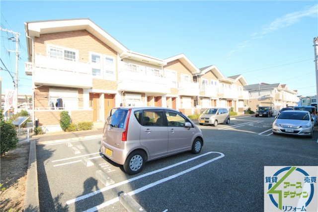 ミニョンⅢ番館の駐車場|駐車場があります