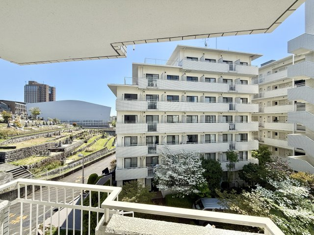 荘苑八事ビラージュ一番館の外観
