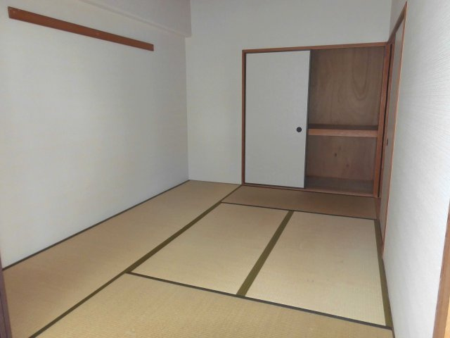 サンタウン明石ウエストの和室